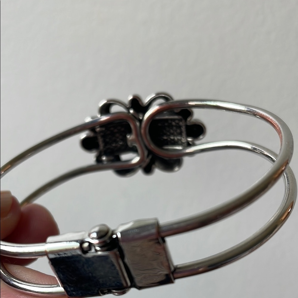 Silver and Yellow Floral Bracelet - Picture 3 of 7